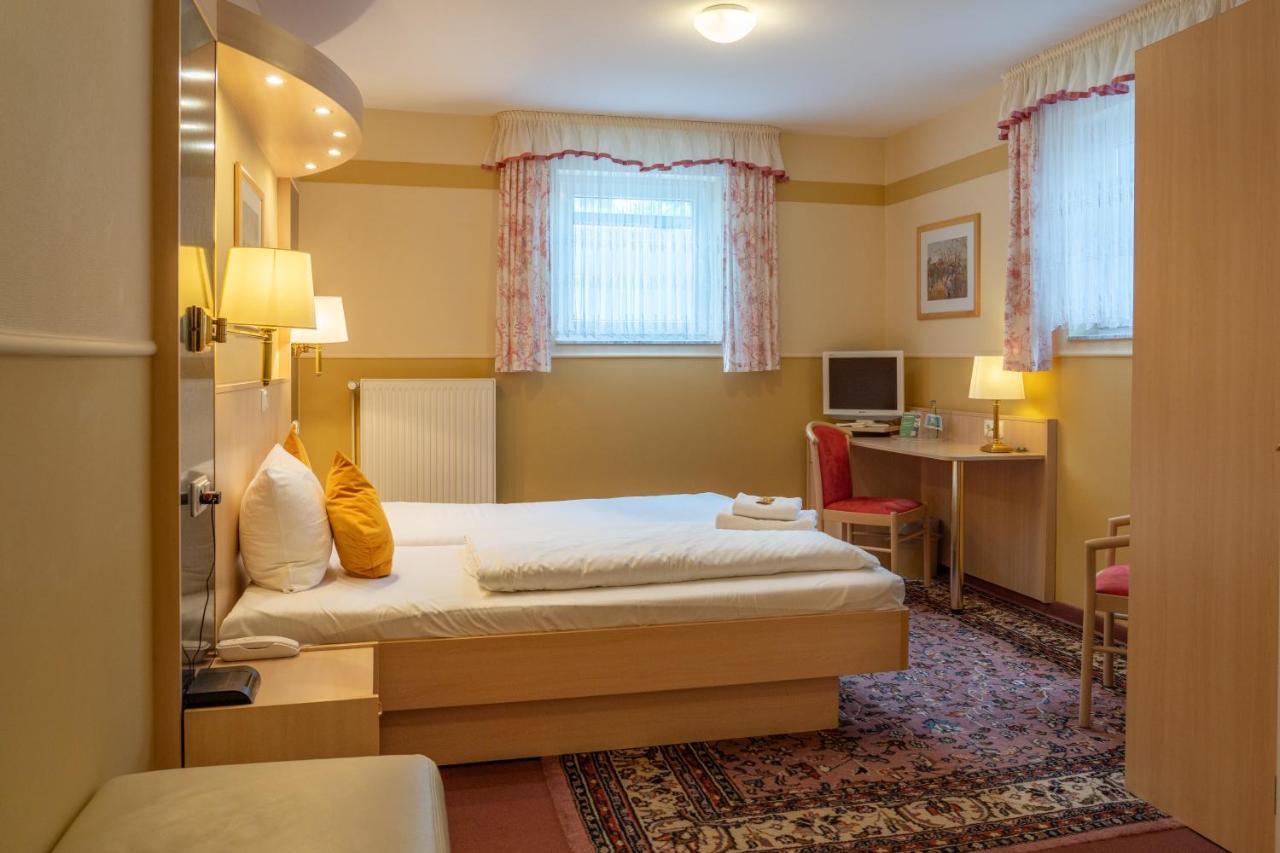Parkhotel Neustadt Garni Exterior foto